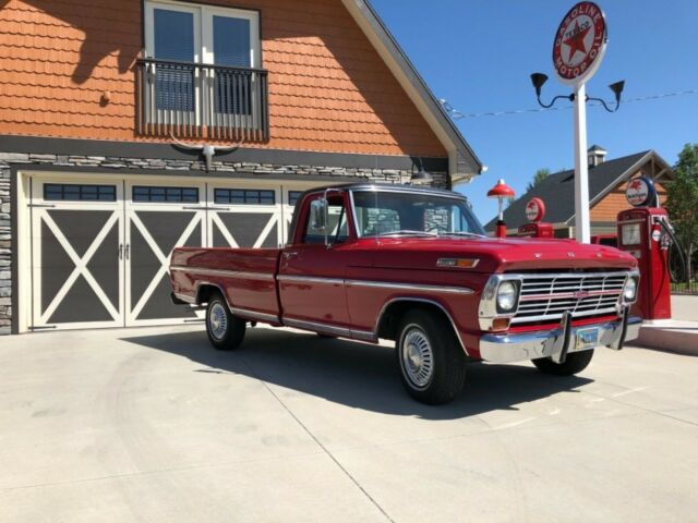 1969 Red Ford F-100