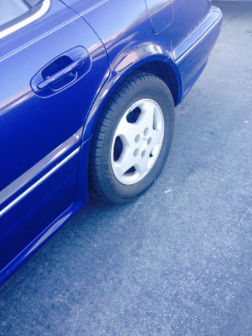 1994 Blue Mitsubishi Diamante Sedan