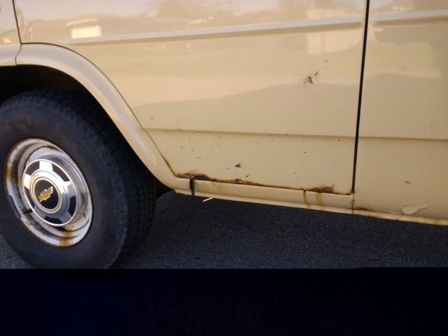 1986 Tan Chevrolet G20 Van Van Camper