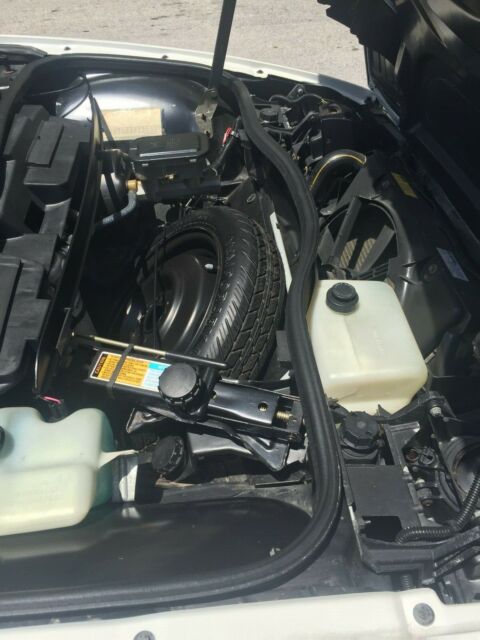 1985 White Pontiac Fiero Coupe