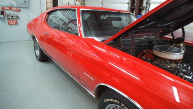 1972 Red Chevrolet Chevelle 2 dr hardtop