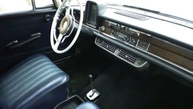 1966 Mercedes-Benz 200-Series