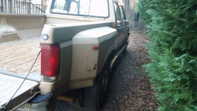 1989 Tan Ford F-350 Crew Cab Pickup