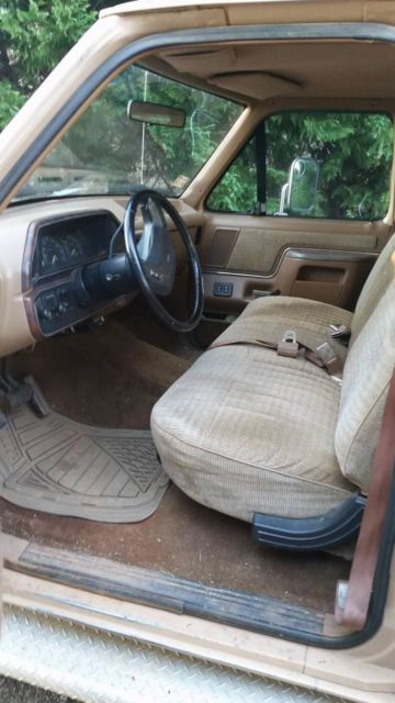 1989 Tan Ford F-350 Crew Cab Pickup