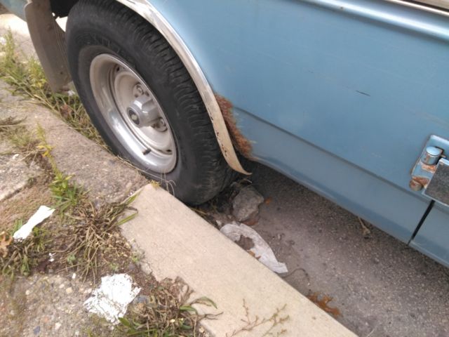 1990 Blue Chevrolet G20 Van