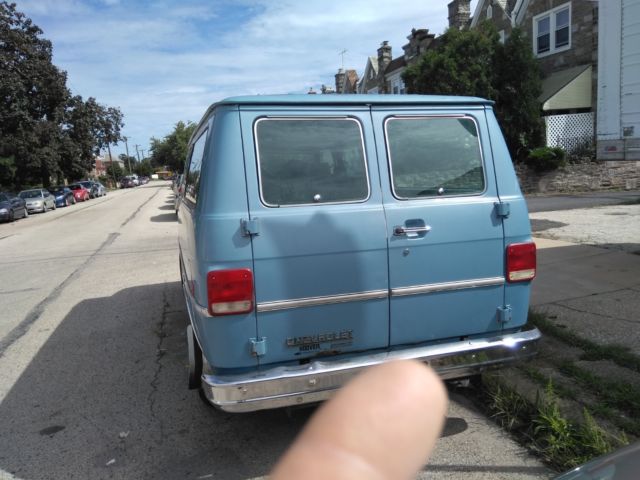 1990 Blue Chevrolet G20 Van