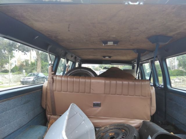 1990 Blue Chevrolet G20 Van