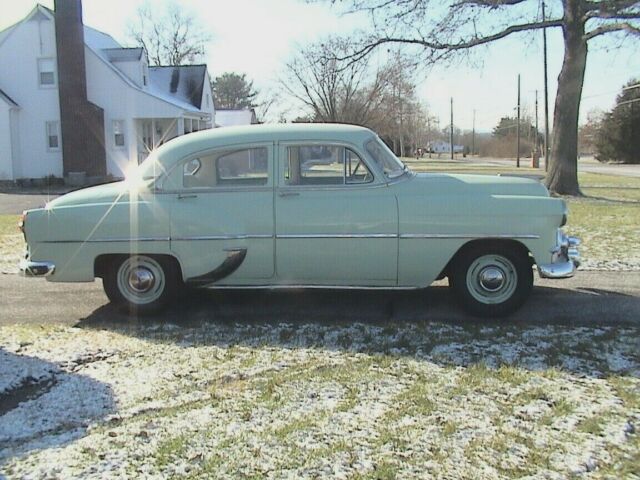 1953 LIGHT GREEN Chevrolet Bel Air/150/210 4 DOOR