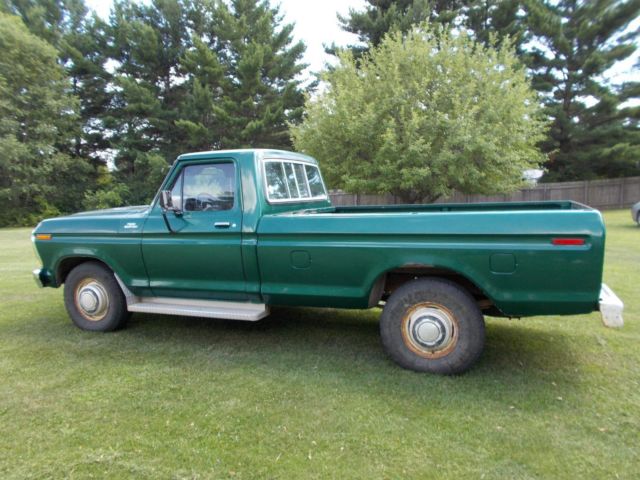 1979 Green Ford F-250 PICK-UP