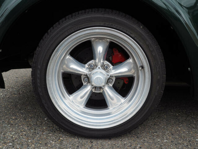 1969 Green Chevrolet C/10 2 Dr Cab