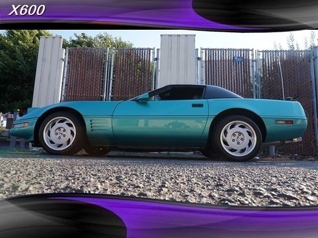 1991 Green Chevrolet Corvette --
