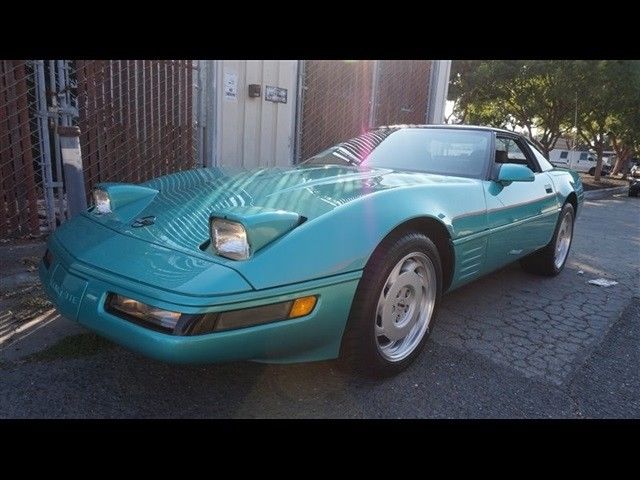1991 Green Chevrolet Corvette --