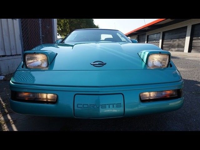 1991 Green Chevrolet Corvette --