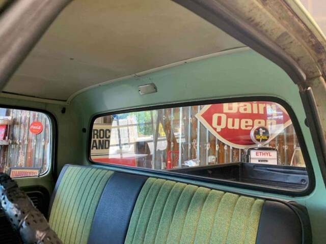 1971 Green Ford F-100 Pickup Truck