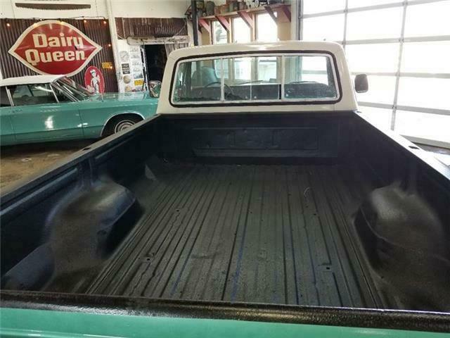 1977 Green Ford F-150 Pickup Truck