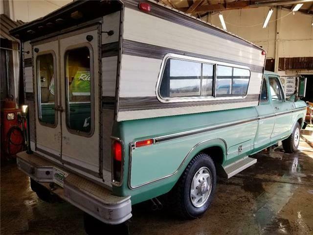 1977 Green Ford F-250 Pickup Truck