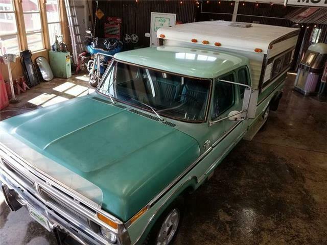 1977 Green Ford F-250 Pickup Truck