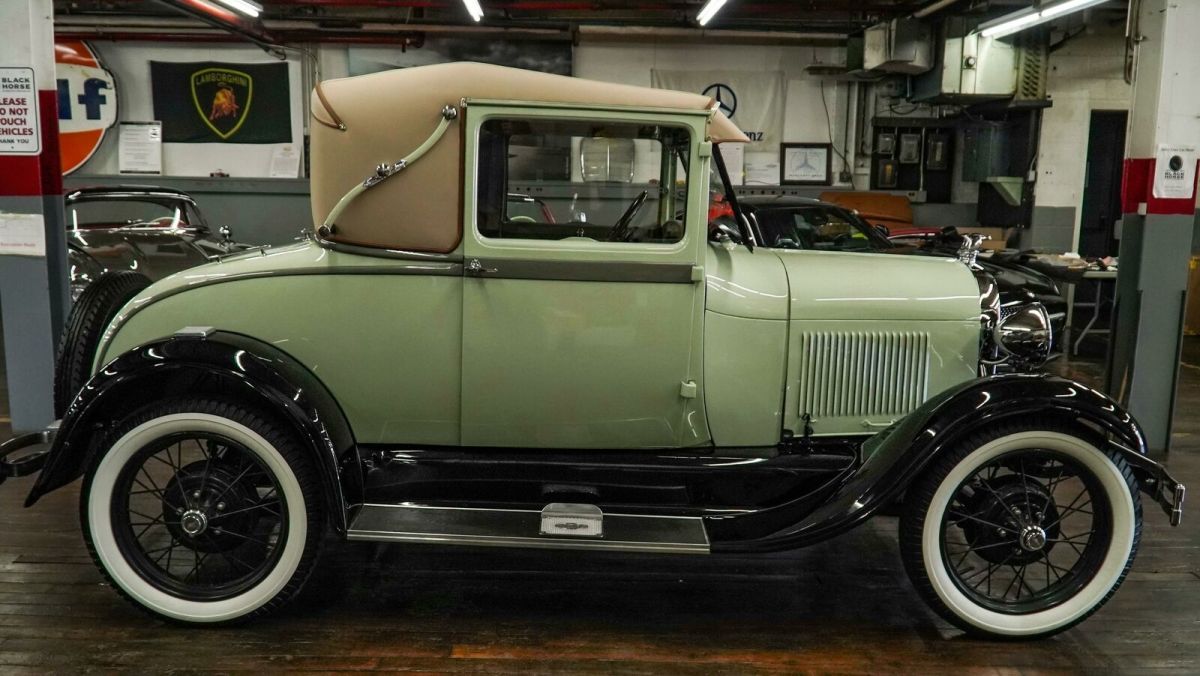 1928 Green Ford Model A --