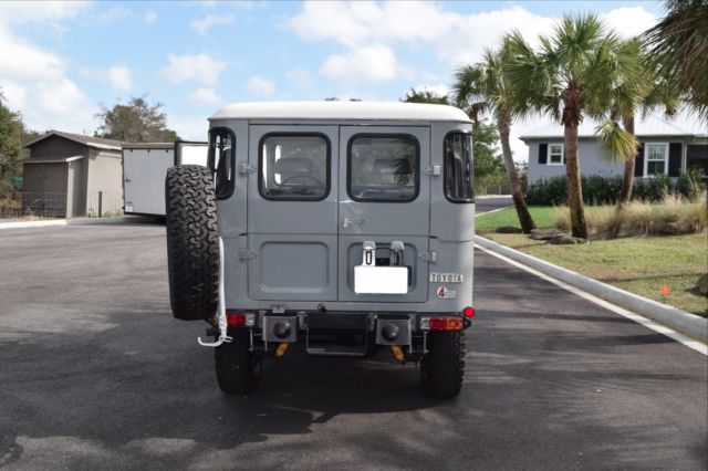 1980 Gray Toyota Land Cruiser SUV