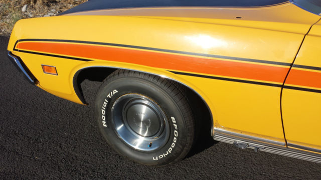 1971 medium goldenrod yellow Ford Ranchero truck car el camino ranchero