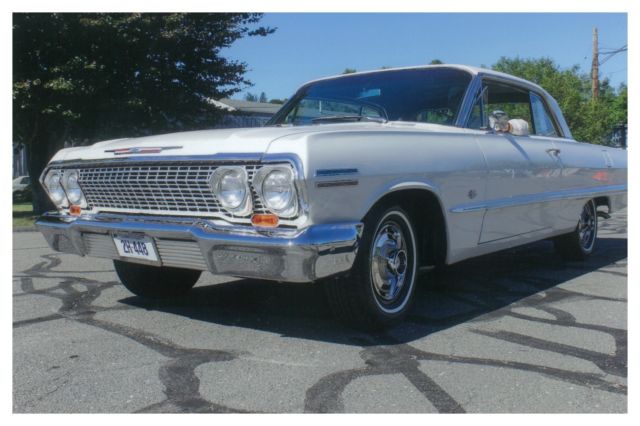 1963 White Chevrolet Impala Coupe