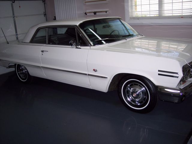 1963 White Chevrolet Impala Coupe