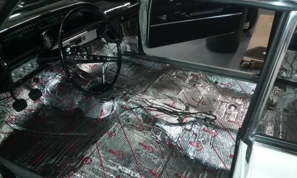 1963 White Chevrolet Impala Coupe