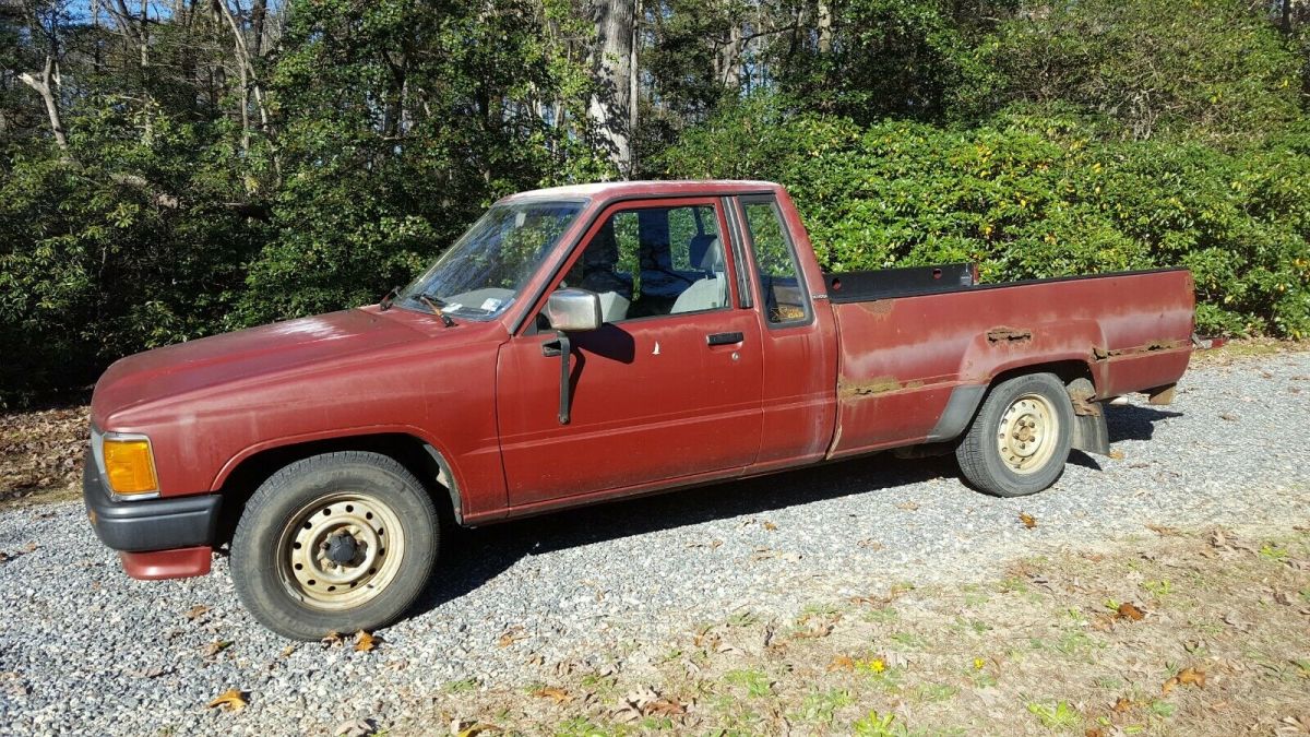 1987 Red Toyota Pickup Extended Cab Pickup