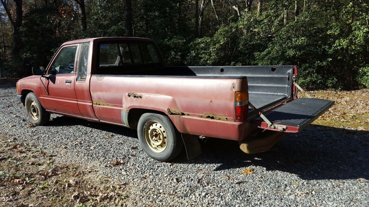 1987 Red Toyota Pickup Extended Cab Pickup