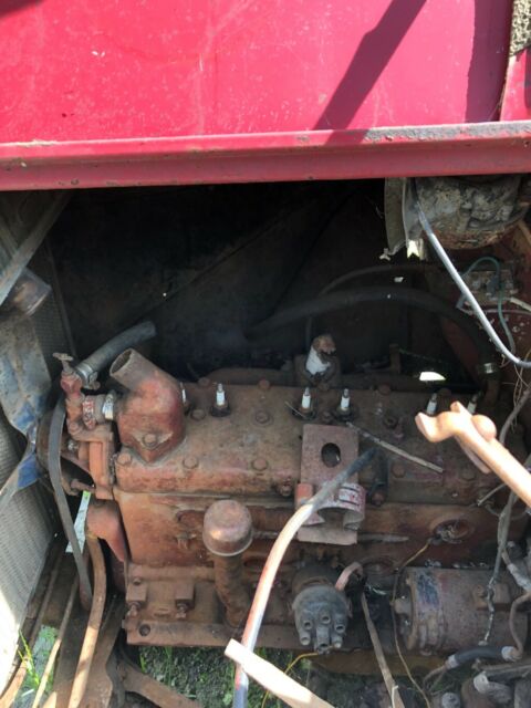 1992 Red Plymouth Sundance