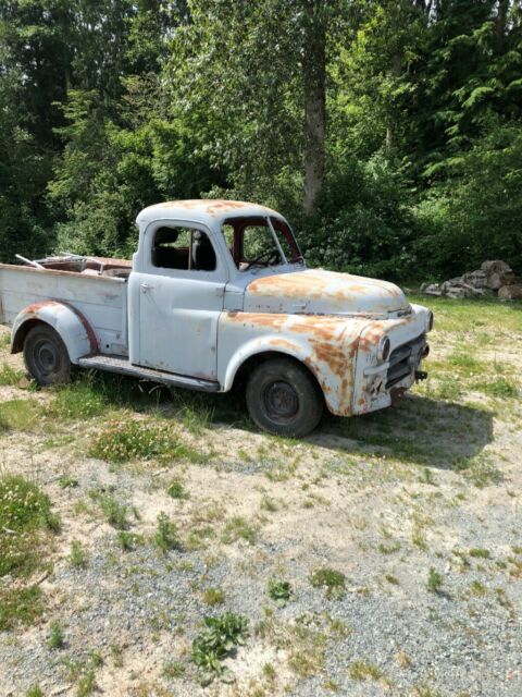 1992 Red Plymouth Sundance