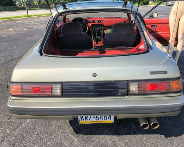 1983 Gold Mazda RX-7 Coupe