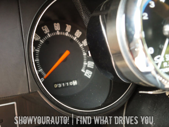 1970 Gold Dodge Challenger --