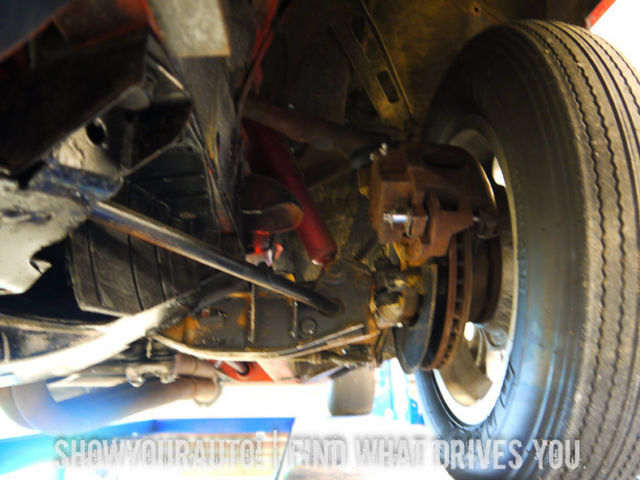 1970 Gold Dodge Challenger --