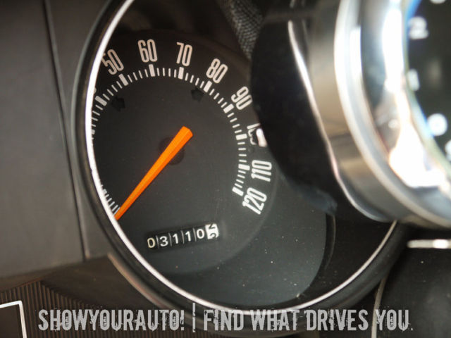 1970 Gold Dodge Challenger --