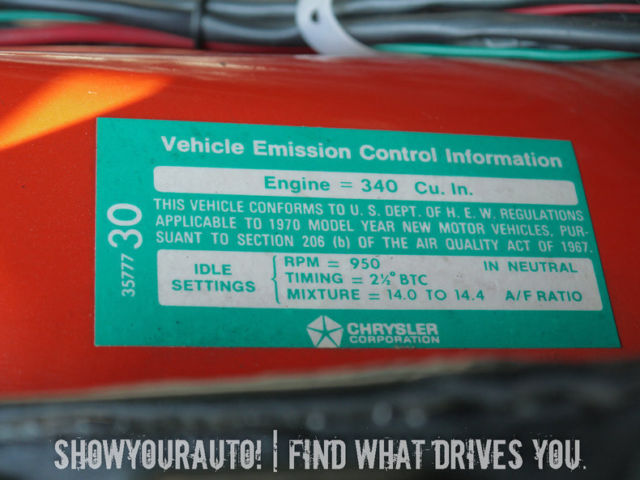 1970 Gold Dodge Challenger --