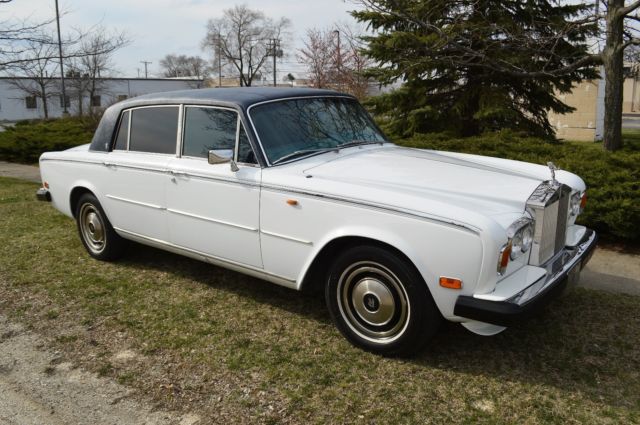 1977 Porcelain white (non-metallic) Rolls-Royce Silver Shadow 4 door sedan