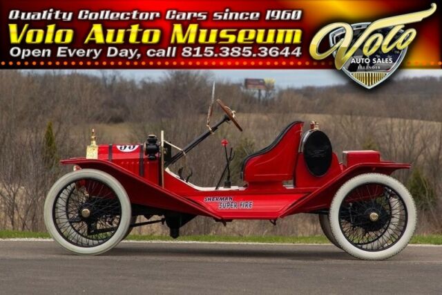 1915 Red Ford Model T --