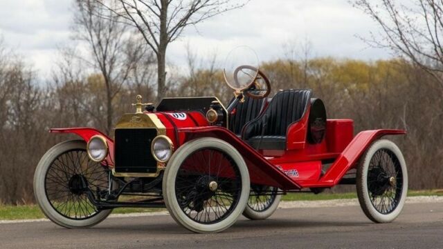 1915 Red Ford Model T --