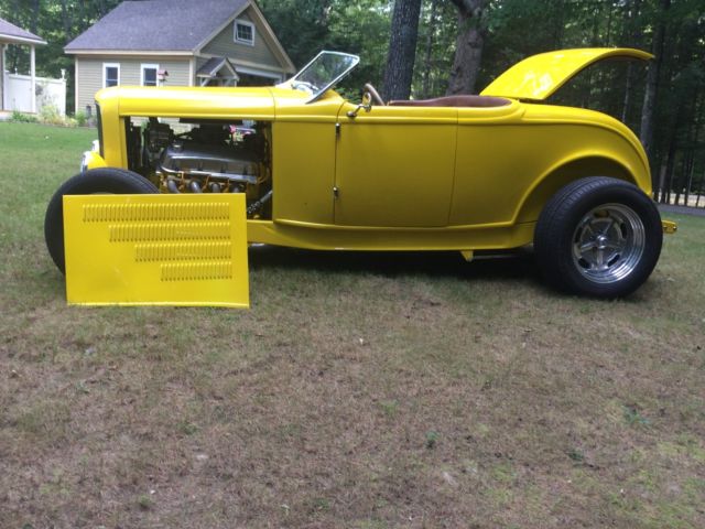 1932 Yellow Ford Roadster