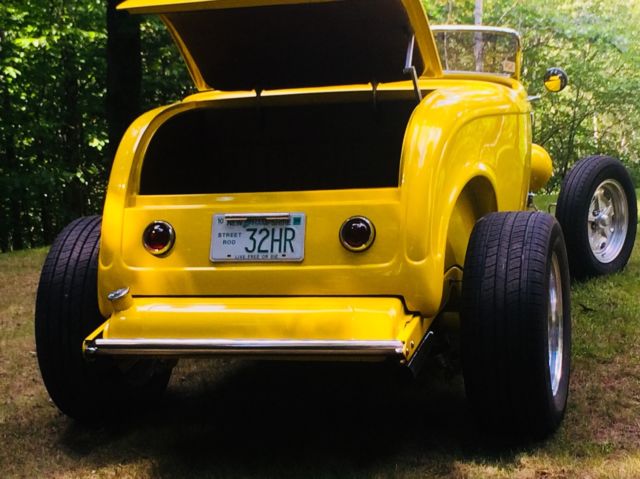 1932 Yellow Ford Roadster