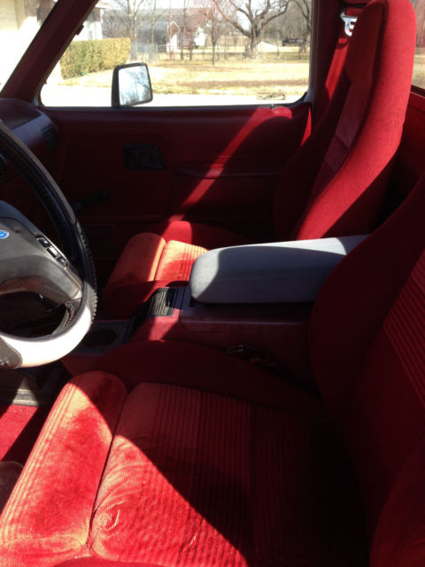 1990 Silver Ford Ranger Standard Cab Pickup