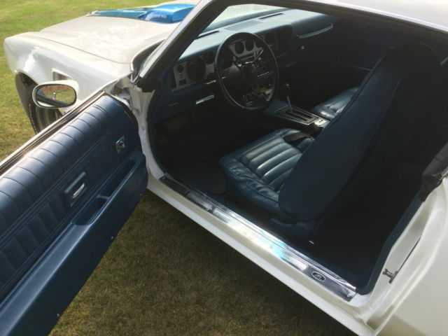 1971 white Pontiac Trans Am Coupe