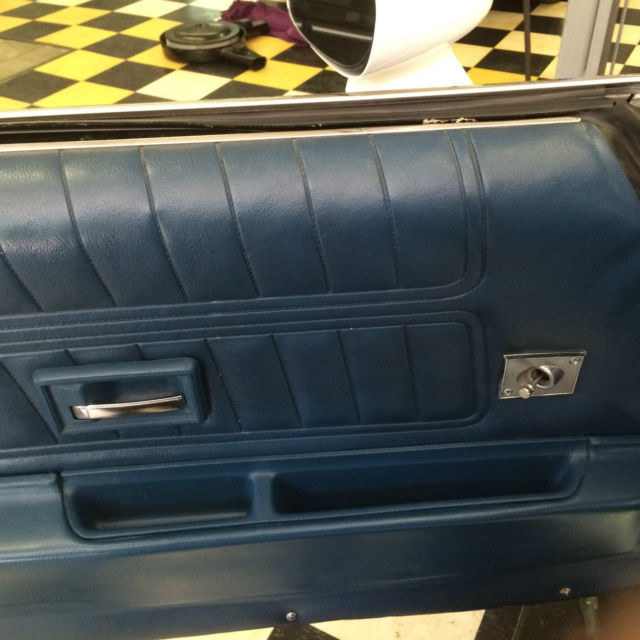 1971 white Pontiac Trans Am Coupe