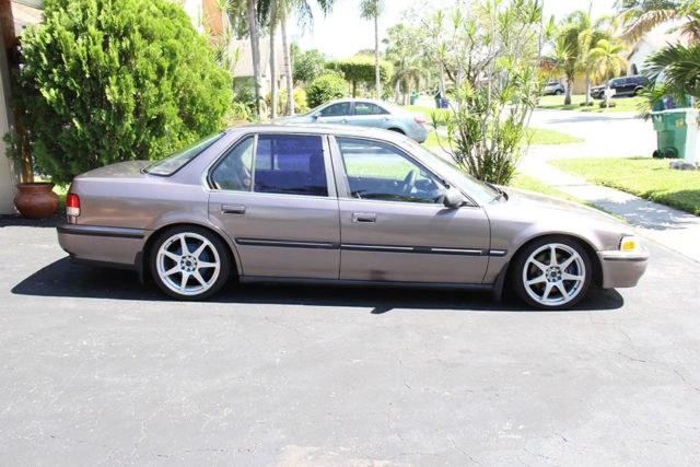 1993 Tan Honda Accord Sedan