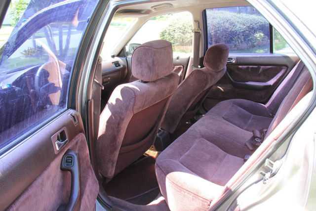 1993 Tan Honda Accord Sedan