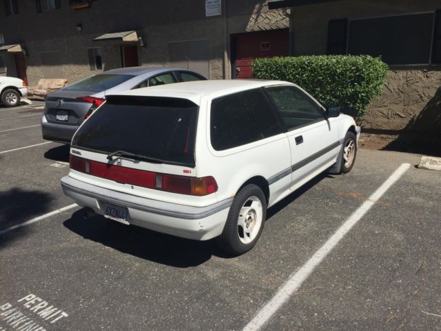 1989 white Honda Civic coupe