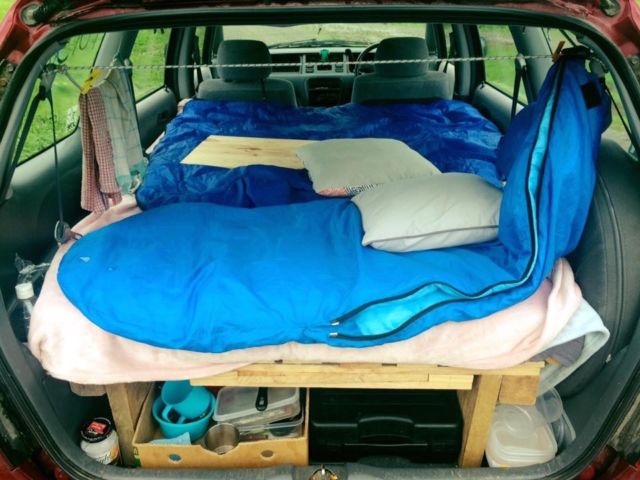 1994 Red Honda Odyssey Minivan