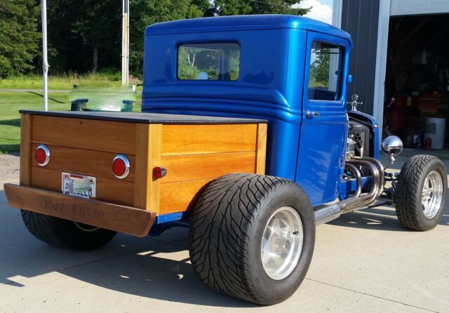 1932 Blue Ford Model T HOT ROD