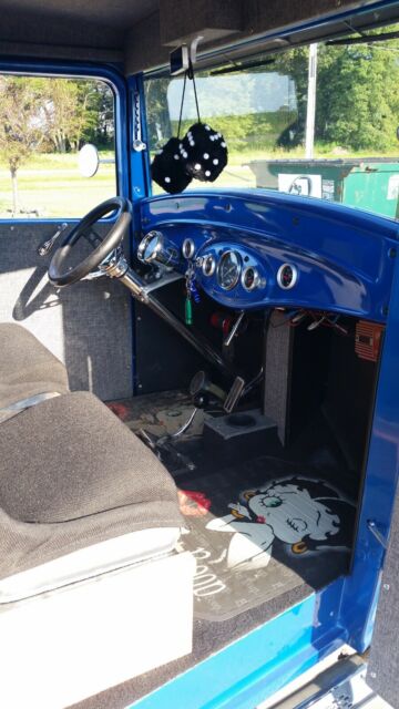 1932 Blue Ford Model T HOT ROD